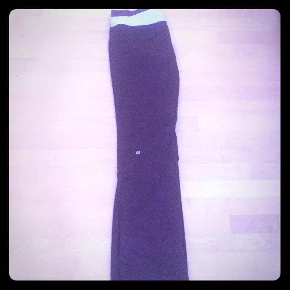 LULU lemon lounge pants
